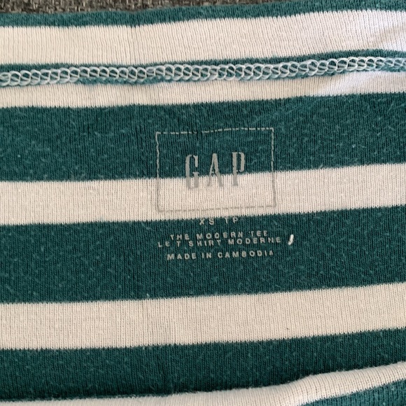 Modern Boatneck tee - Picture 2 of 3